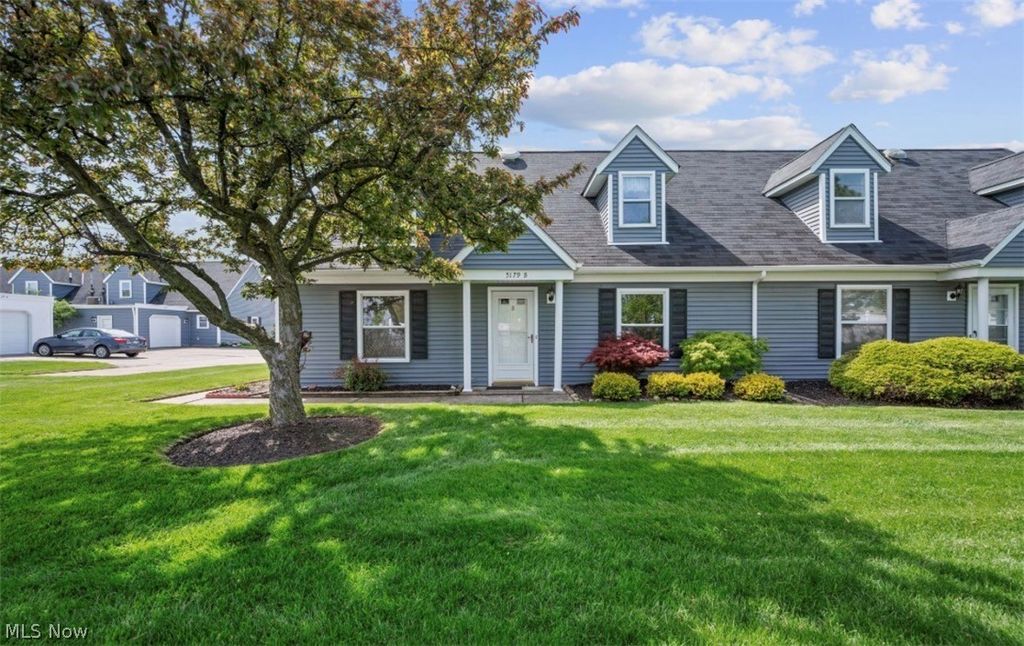 Photo of 5179 Franklyn Boulevard #B, Willoughby, OH 44094 (MLS # 5205451)