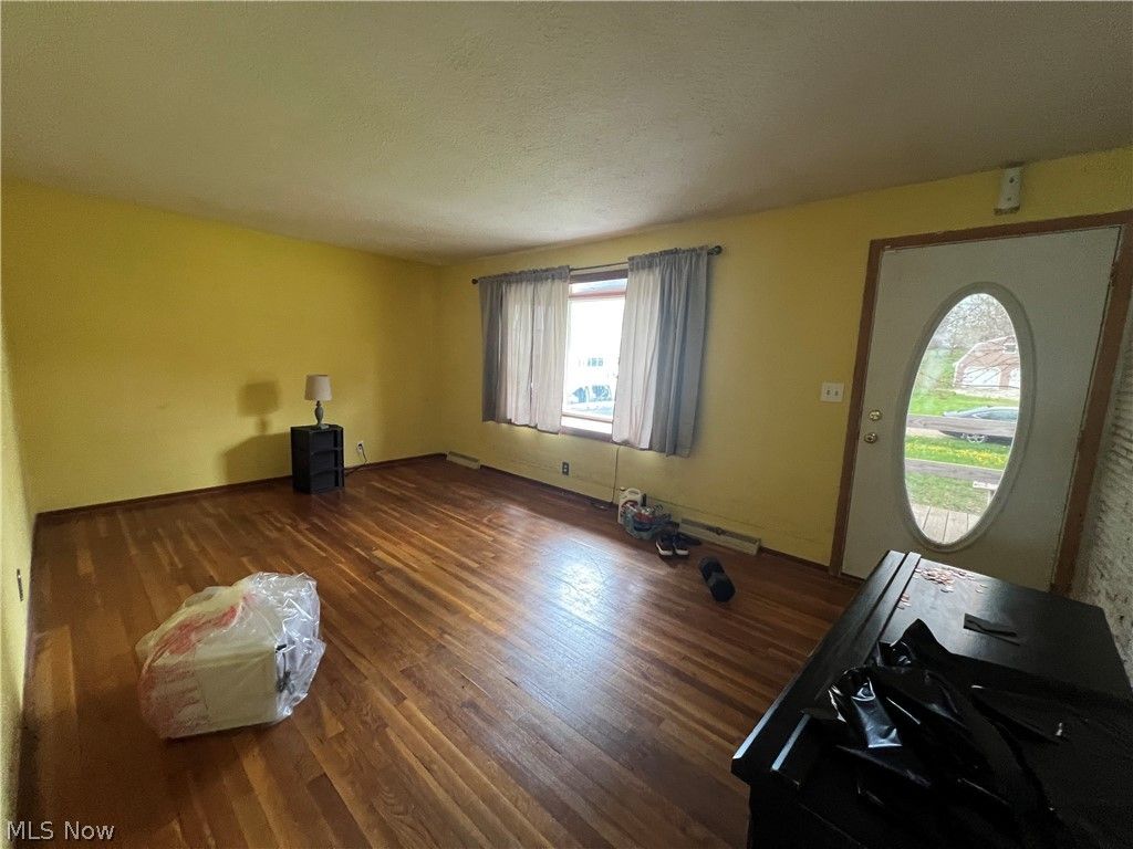 Photo of 2580 Swiss Avenue SW, Canton, OH 44706 (MLS # 5201652)