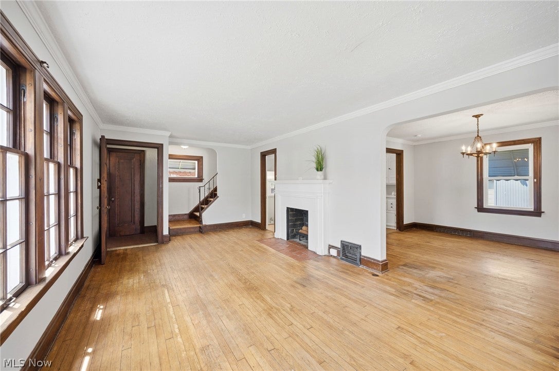 396 E 214th Street