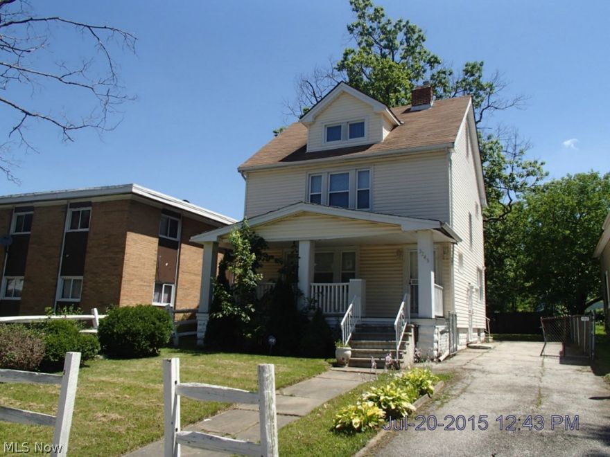 What a great deal!   Cheap and in good shape!   Nice private back yard, newer vinyl siding and windows.   Contract closing subject to filing of sheriff's deed.