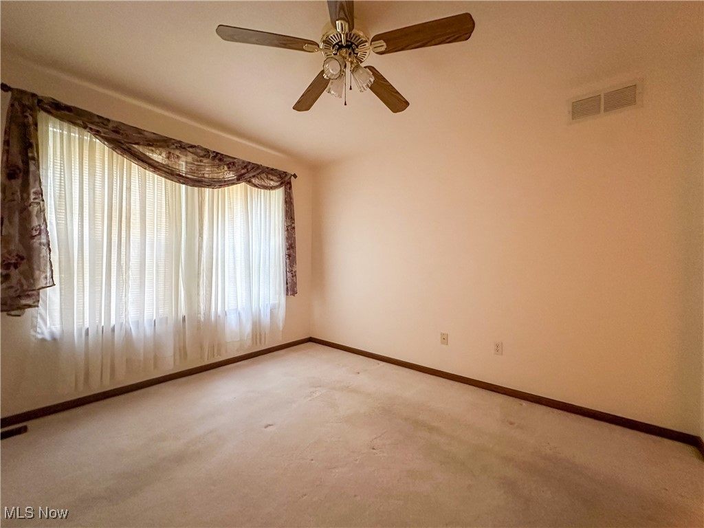 895 Mcarthur Drive, Girard, Ohio image 20