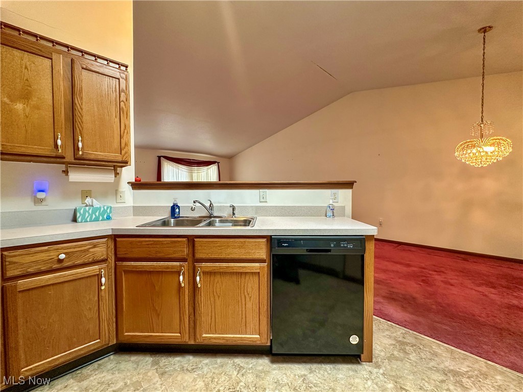 895 Mcarthur Drive, Girard, Ohio image 9