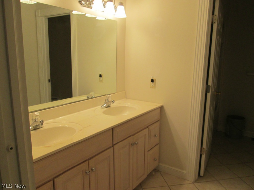 Cozy Nest Condo - Residential