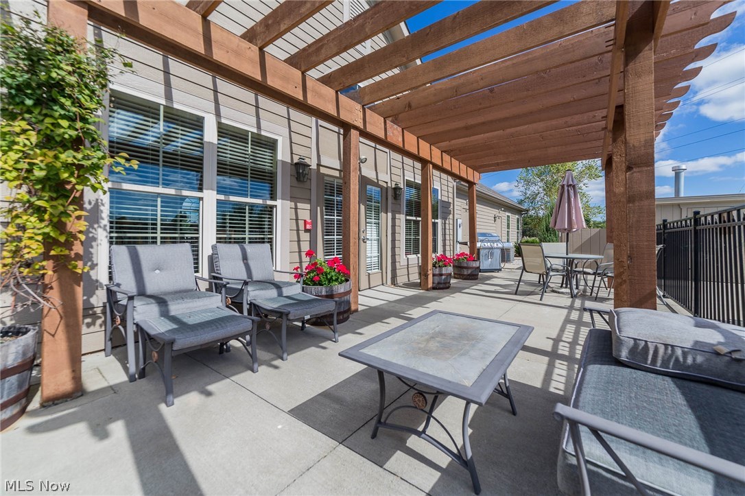 Quarry Lakes - Residential Lease