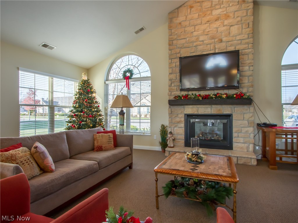 Quarry Lakes - Residential Lease