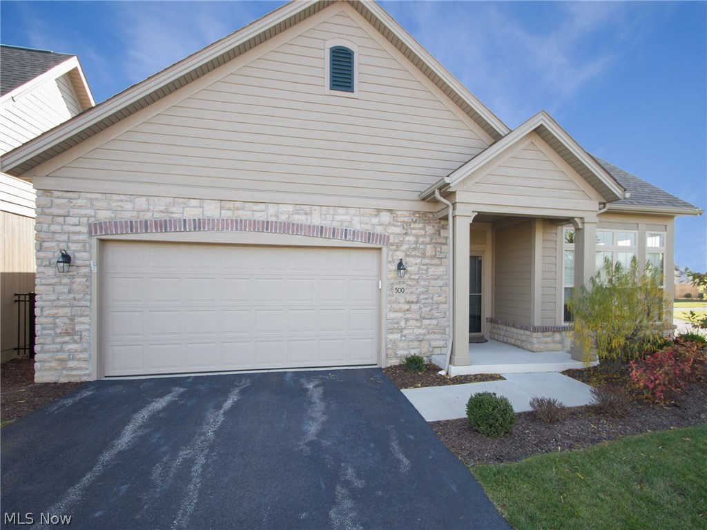 Quarry Lakes - Residential Lease