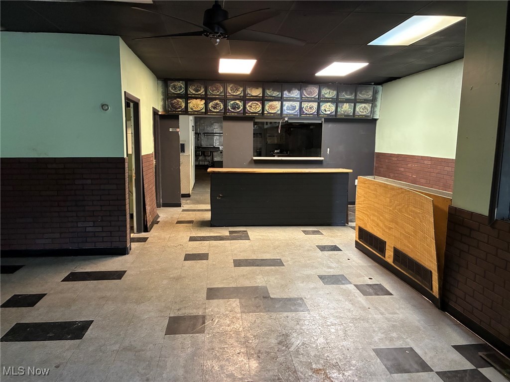 Kenmore Park - Commercial Lease