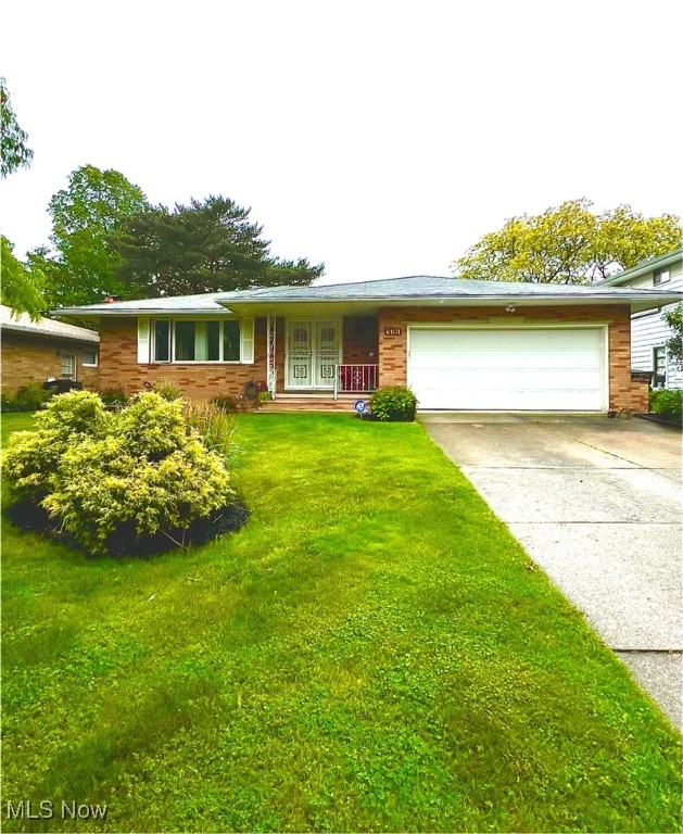 6101 Laurent Drive, Parma, Ohio image 1