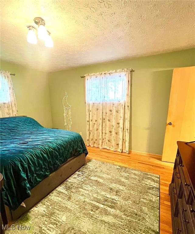 6101 Laurent Drive, Parma, Ohio image 8