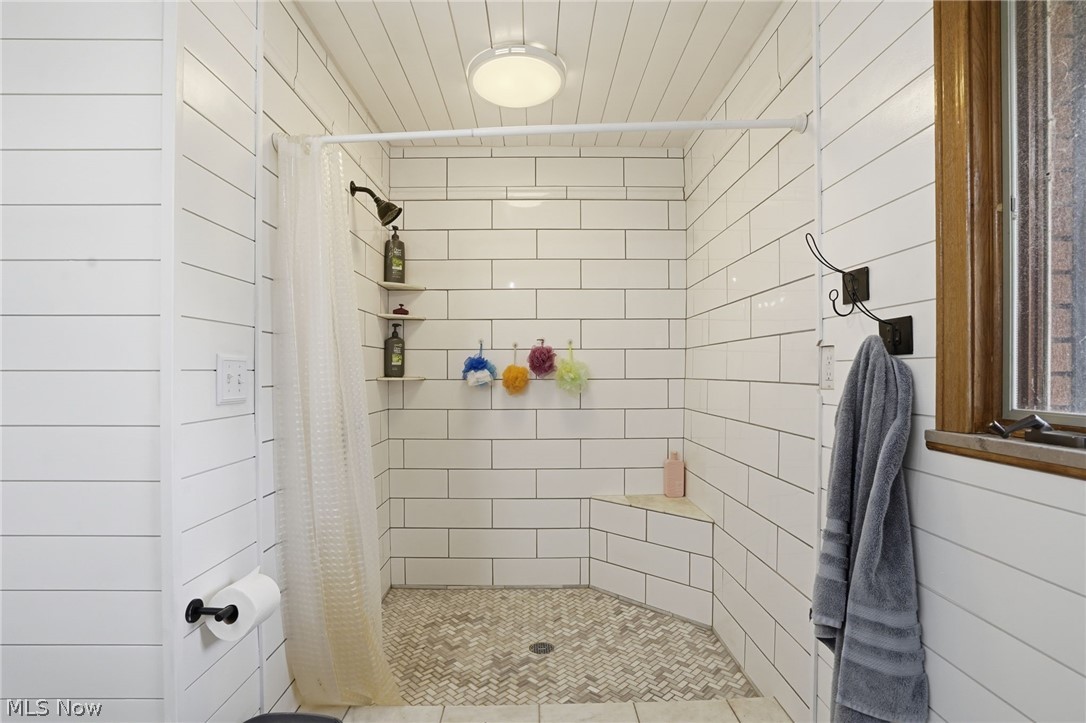 Dillon Falls - Residential