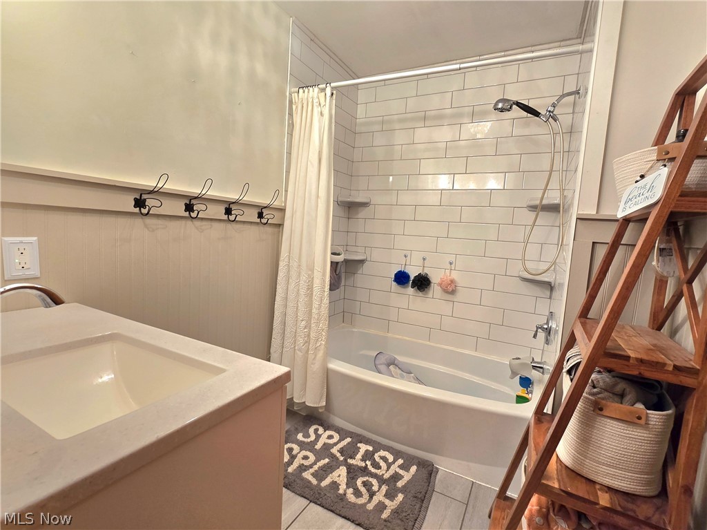 Dillon Falls - Residential