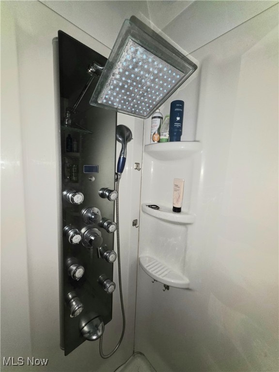 Emerson Adn - Residential