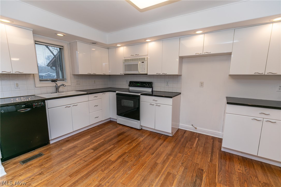 Inlet Pointe Condo - Residential