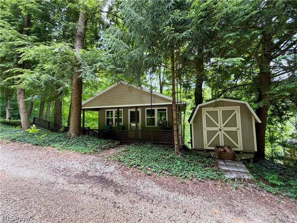 Photo of 7248 Hollow Street SW, Carrollton, OH 44615 (MLS # 5218064)