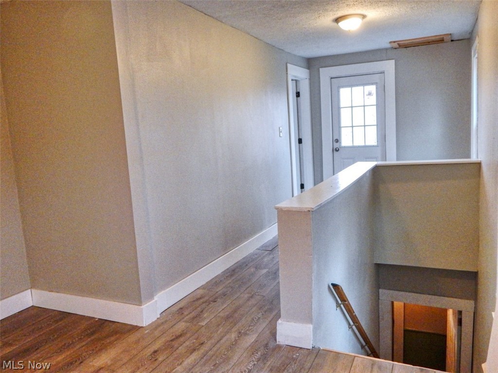 Colonial Homes - Residential