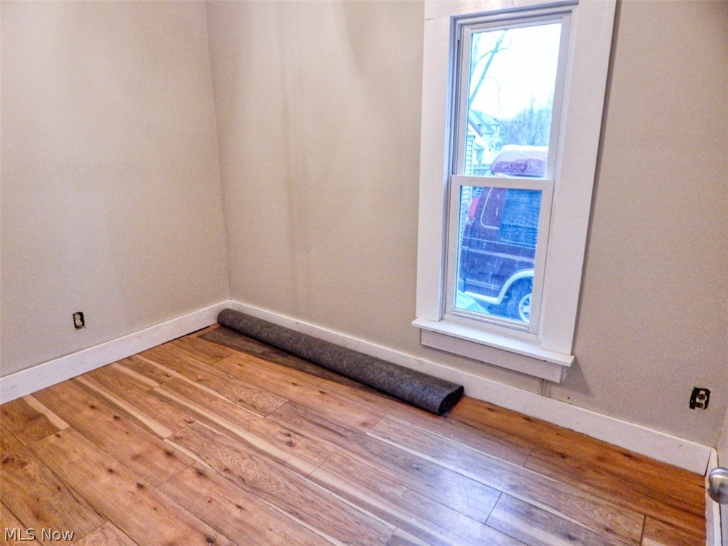 Colonial Homes - Residential