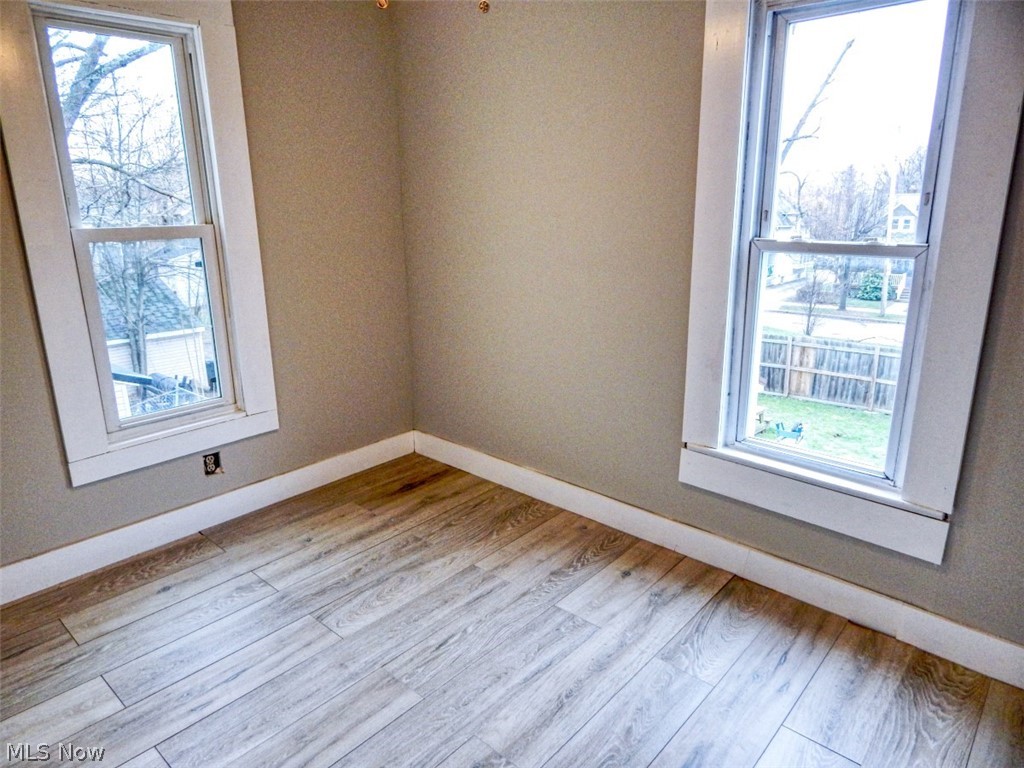 Colonial Homes - Residential