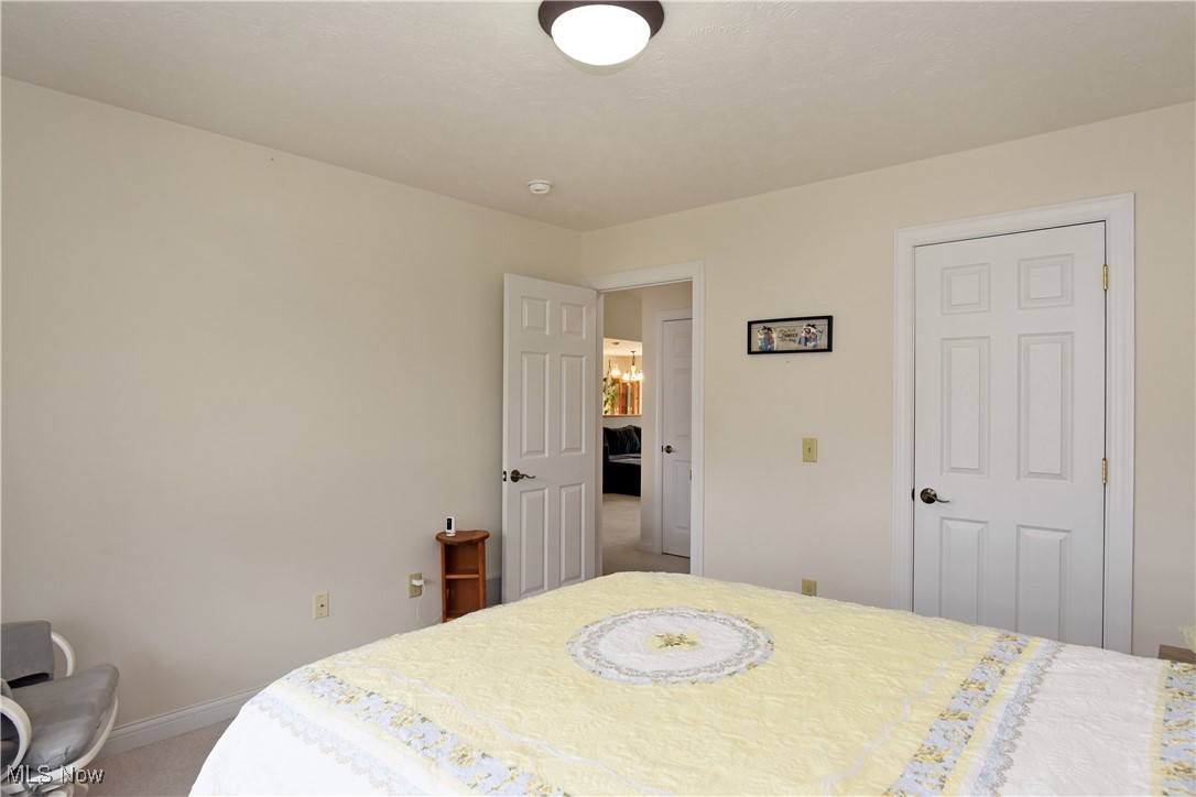 896 Bristol Drive, Lakemore, Ohio image 31