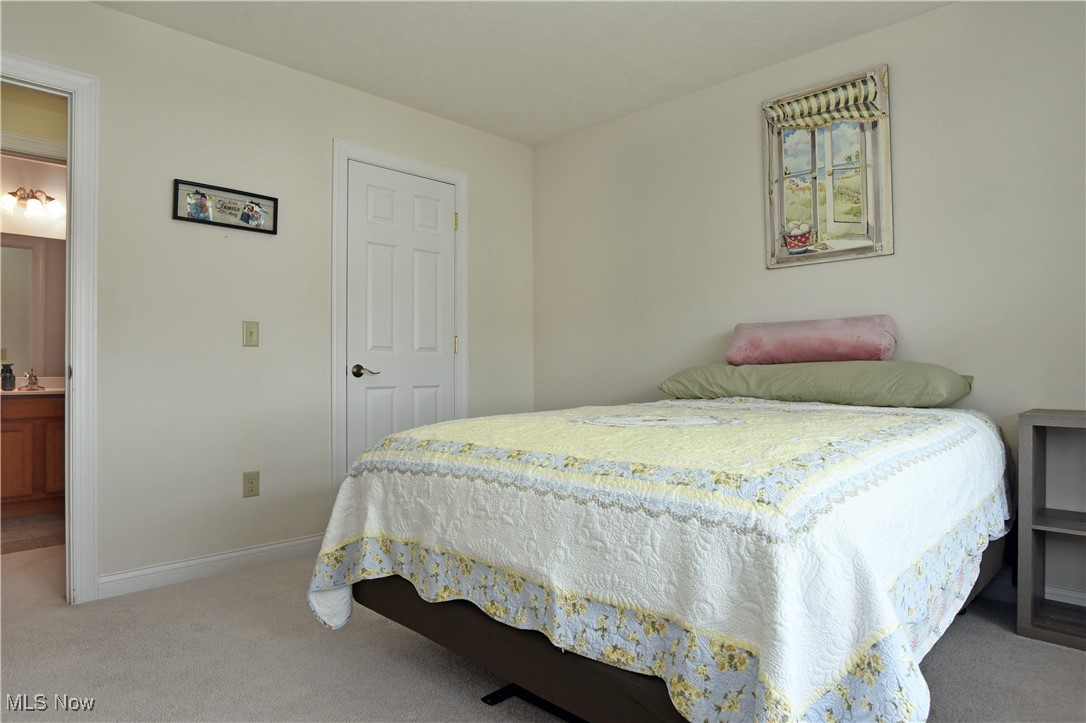 896 Bristol Drive, Lakemore, Ohio image 30