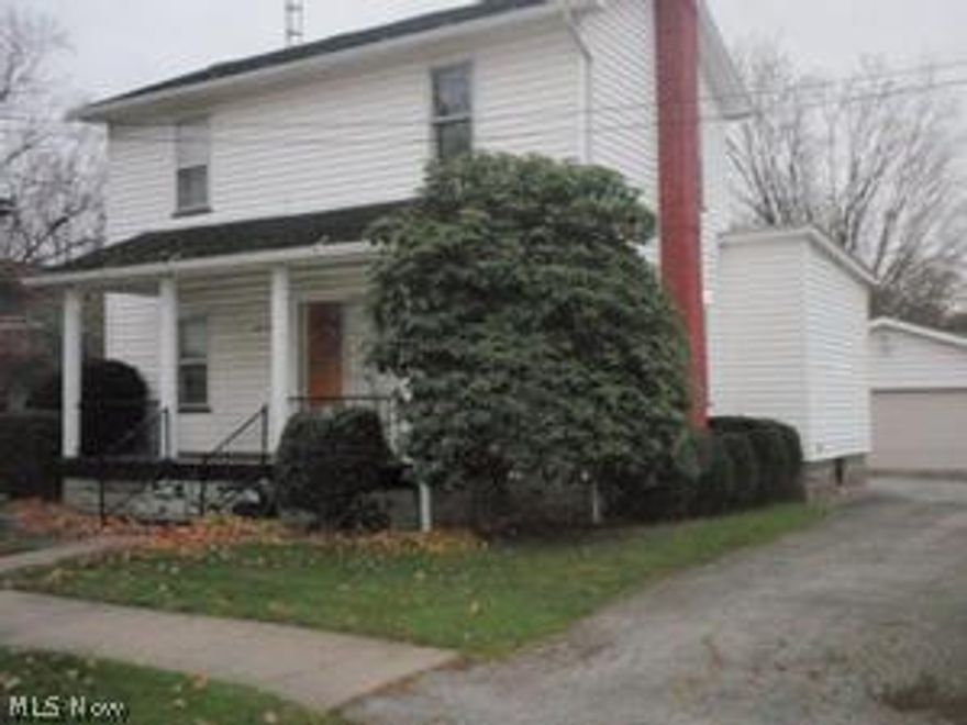 gorgeous century home just waiting for your touch to make it the home it once was. over 1200 square foot and 3 spacious bedrooms, full basement and detached garage, Leetonia schools. small town feel, close to everything. This is a Fannie Mae Homepath Property