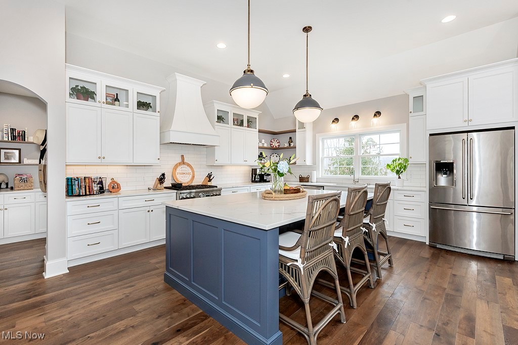 8120 Devon Court, Chagrin Falls, Ohio image 3