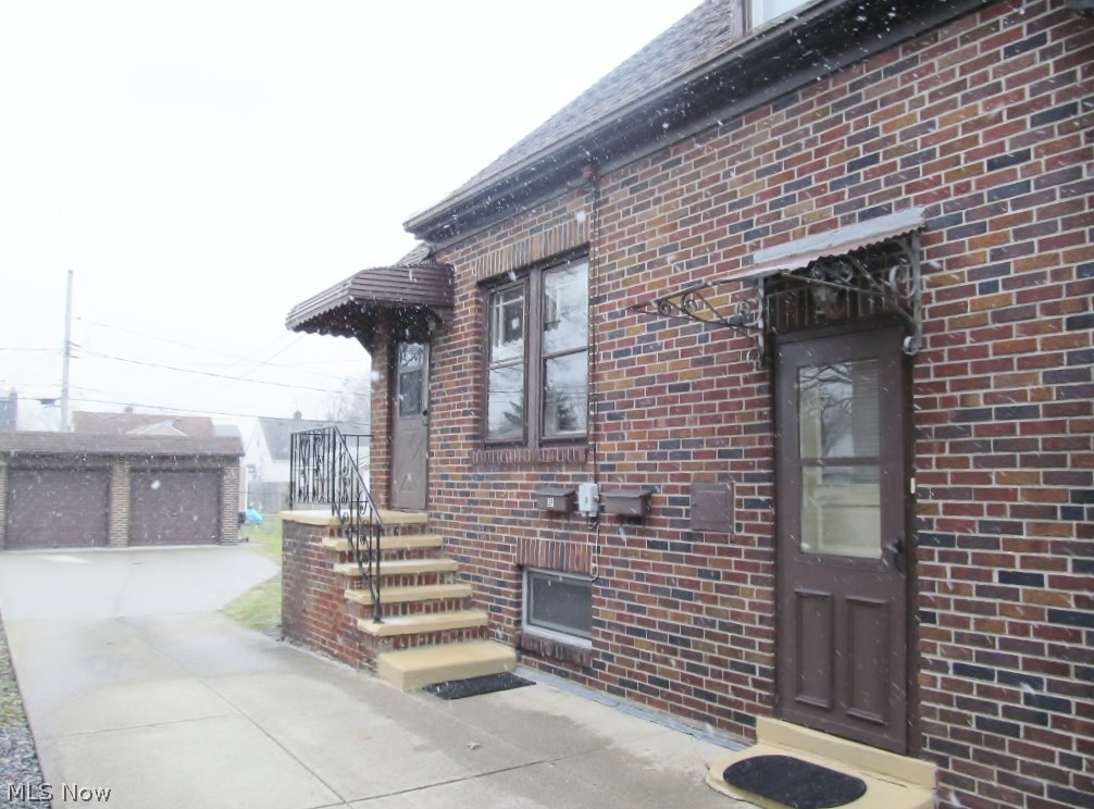 Elworthy Helwick - Residential Income