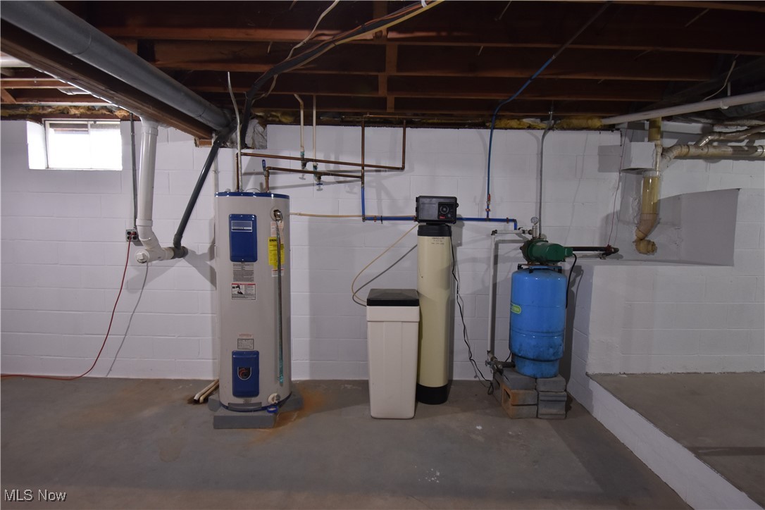 Connecticut Western Reserve - Residential