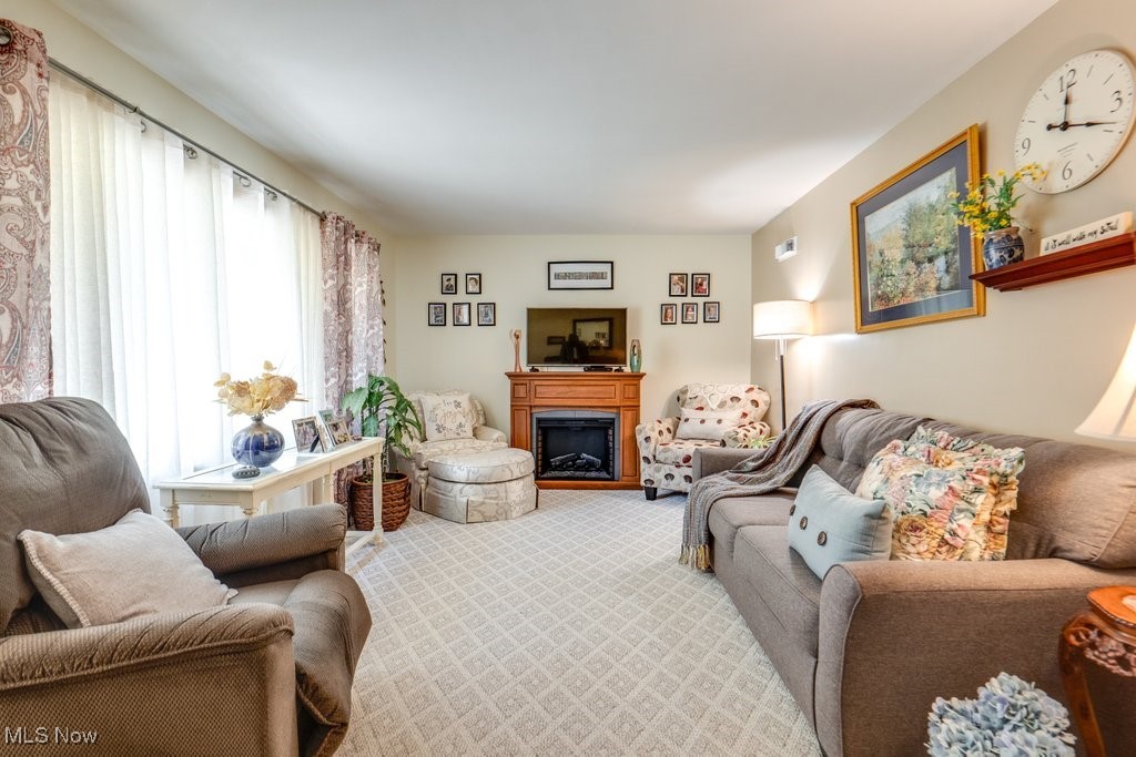 2207 Robinhood Drive