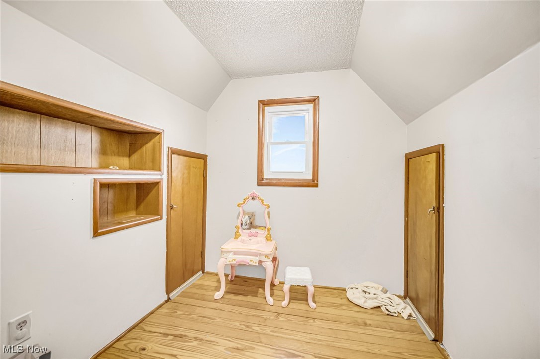10514 Mccracken Boulevard, Garfield Heights, Ohio image 17