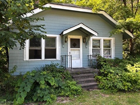 8706 Stearns Road, Olmsted Twp, OH 44138 - #: 5155408