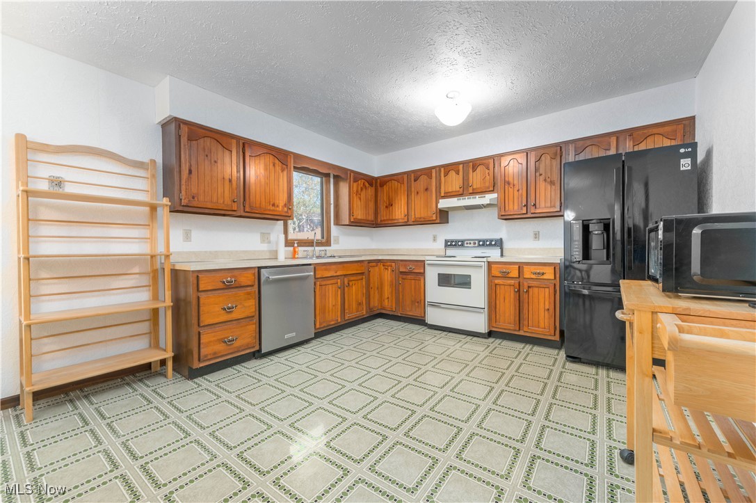 Williamsburg Heights 06 - Residential