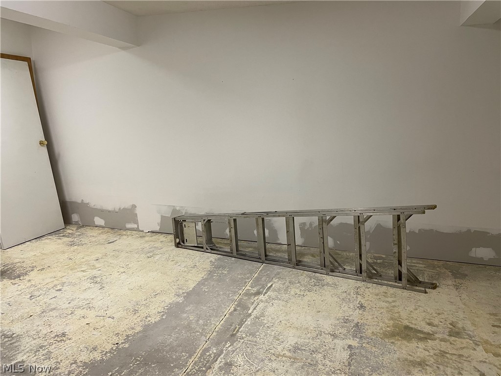 Tesi Sub - Commercial Sale