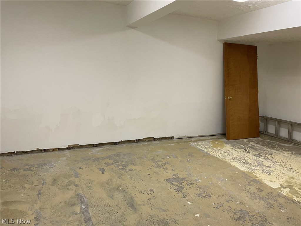 Tesi Sub - Commercial Sale