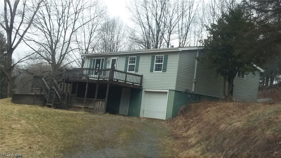 3 bedroom ranch with walk out basement. Nice floor plan. Basement can easily be finished into living space. City utilities. Offers welcome!