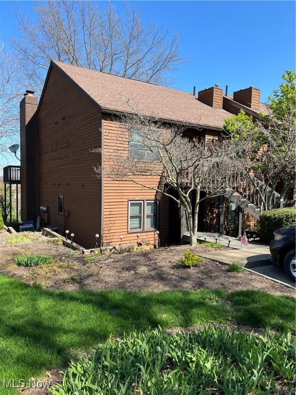 215 Clubside Drive, New Philadelphia, Ohio image 2