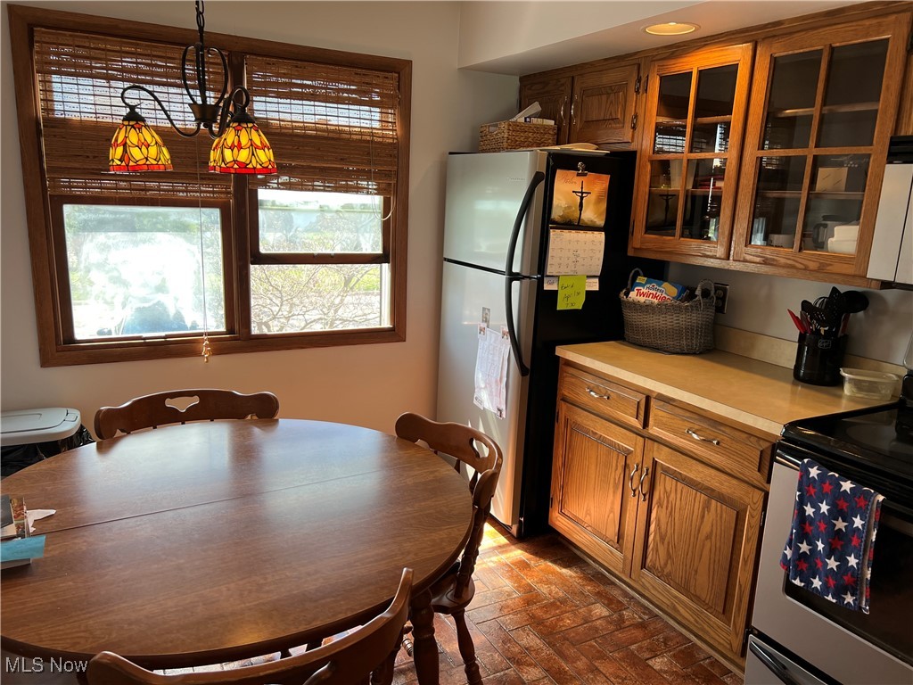 215 Clubside Drive, New Philadelphia, Ohio image 7
