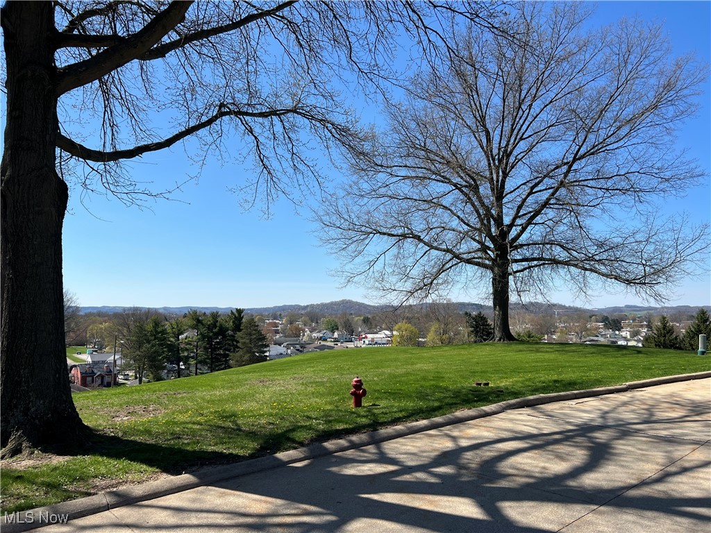215 Clubside Drive, New Philadelphia, Ohio image 24