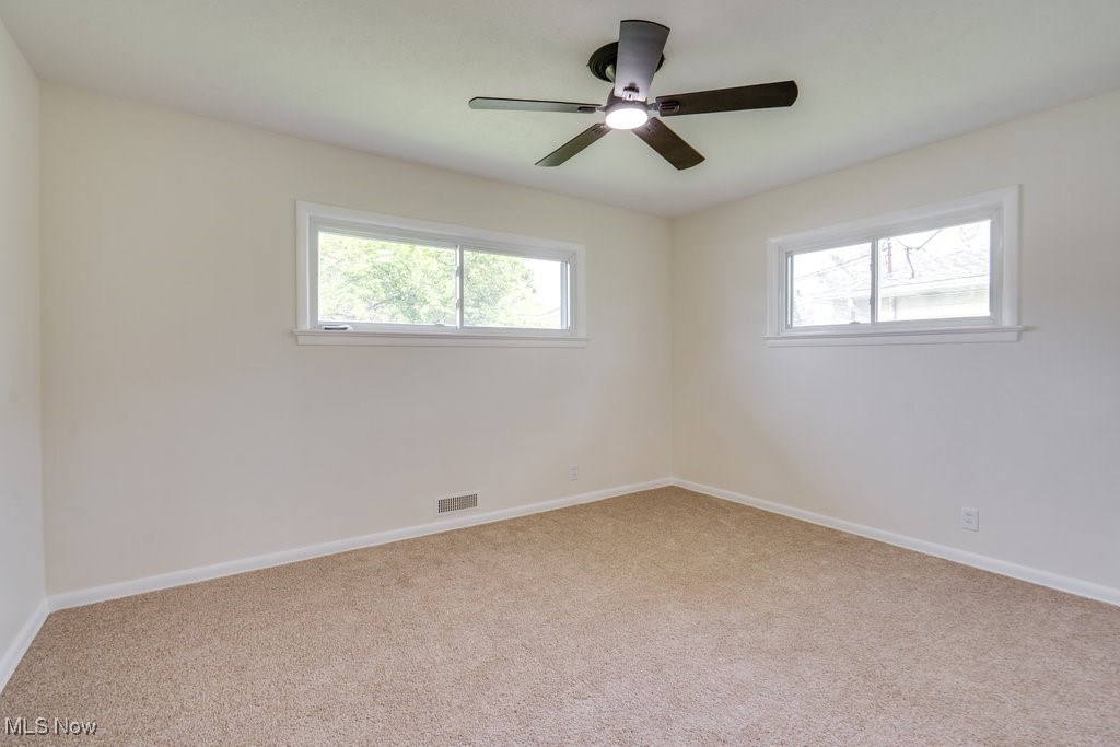 7905 Craigleigh Drive, Parma, Ohio image 24