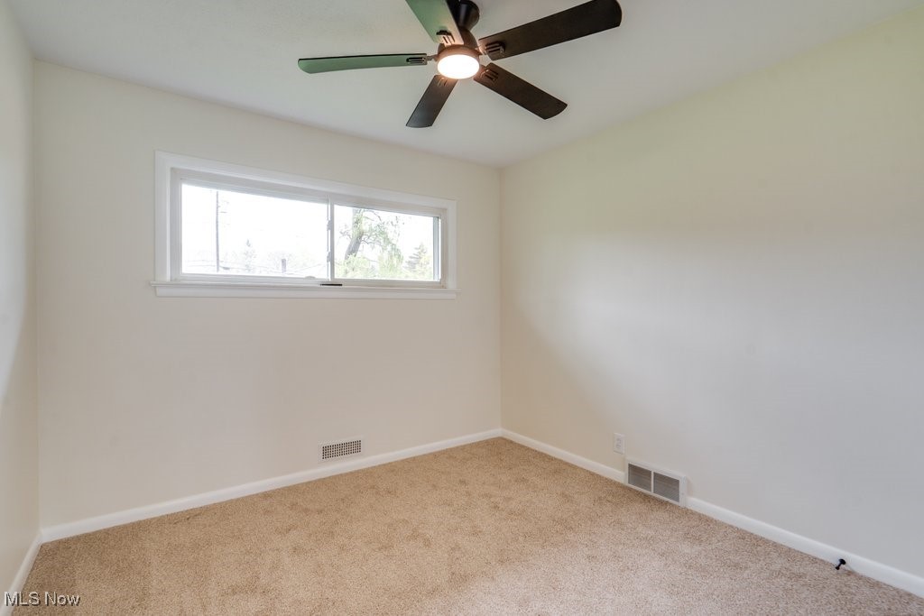 7905 Craigleigh Drive, Parma, Ohio image 11