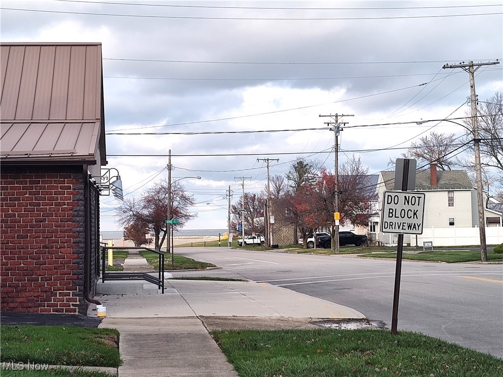 975 Broad Street, Conneaut, Ohio image 7