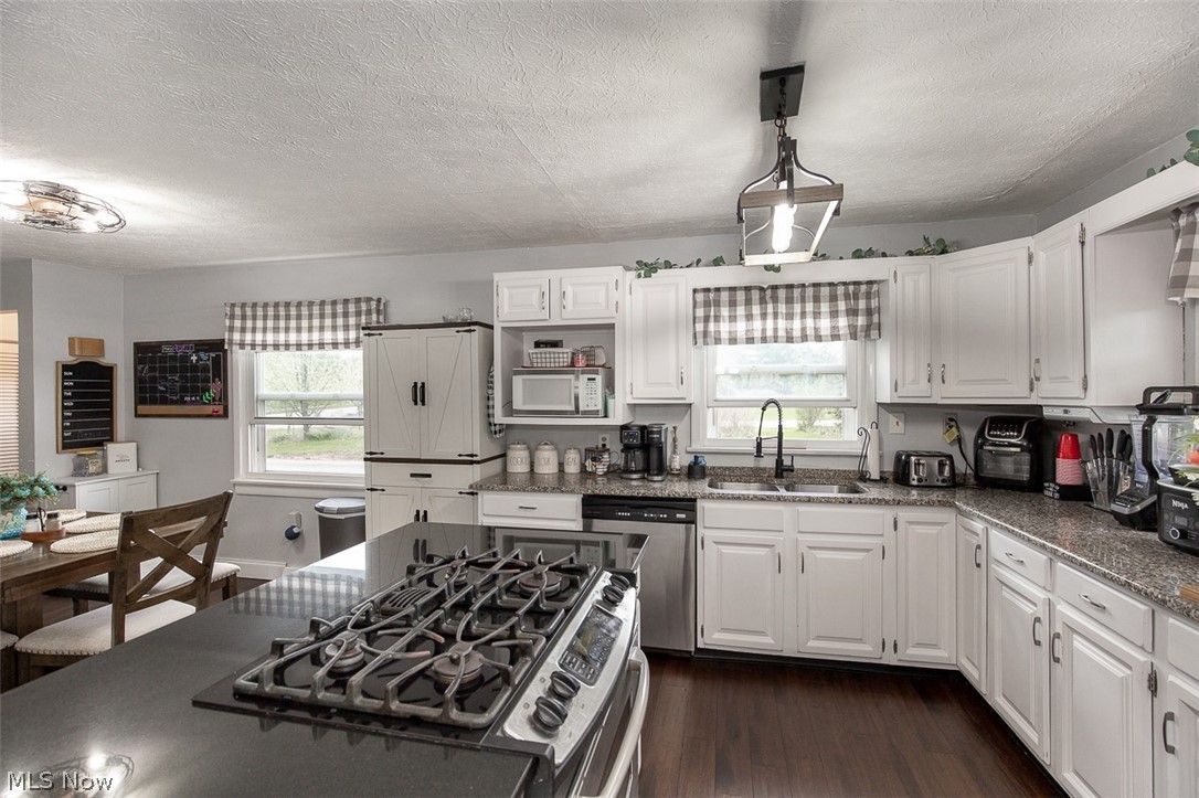 Aurora Hudson Road - Residential