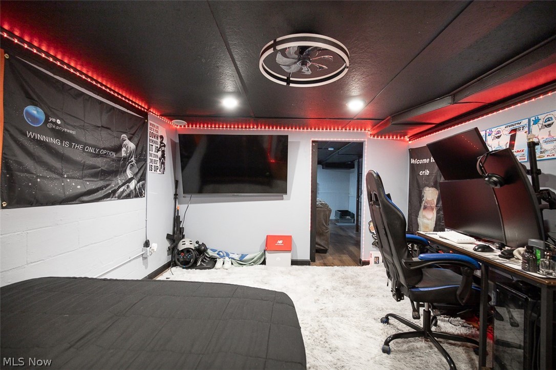 Aurora Hudson Road - Residential