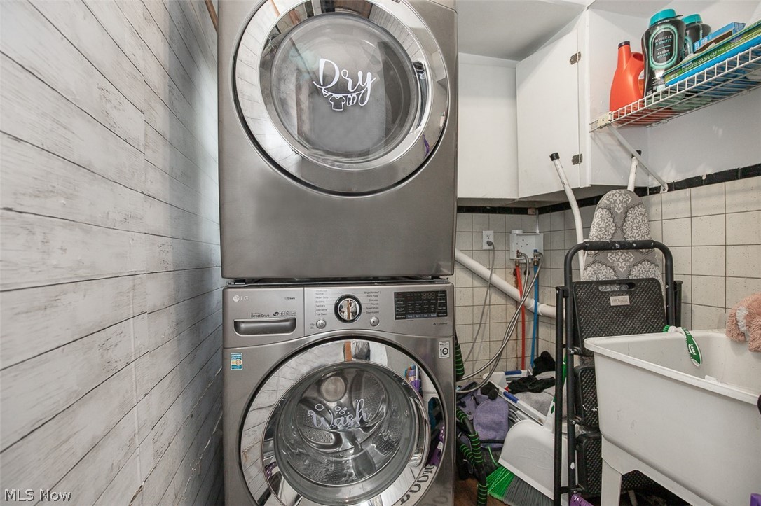 Aurora Hudson Road - Residential