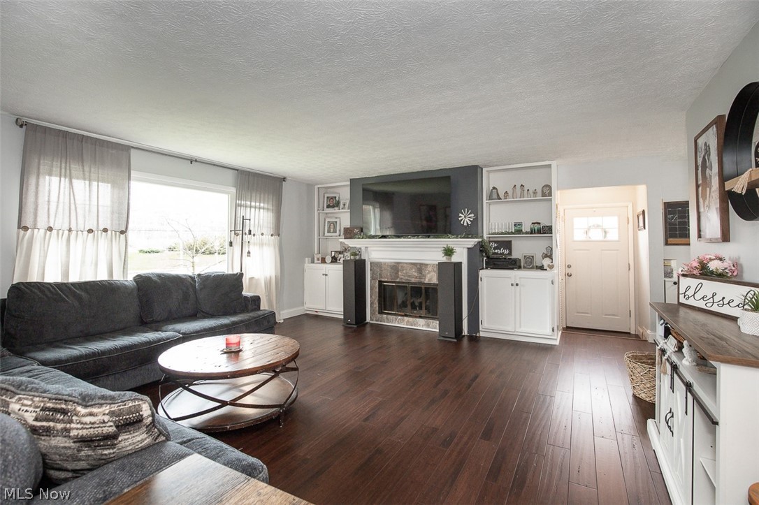 Aurora Hudson Road - Residential