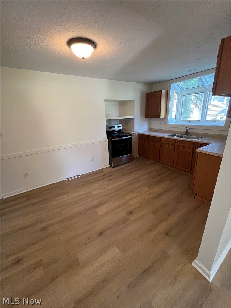 4459 Silverdale Road