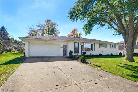 Tiny photo for 1526 Edmar Street, Louisville, OH 44641 (MLS # 5255213)