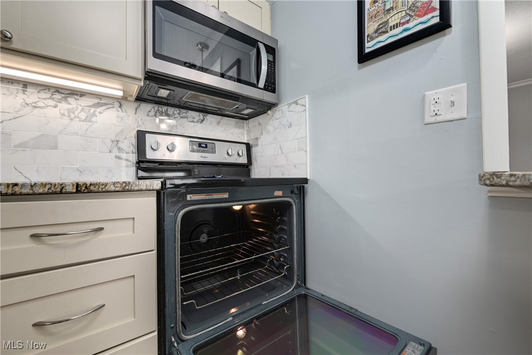 10301 Lake Avenue #820, Cleveland, Ohio image 11