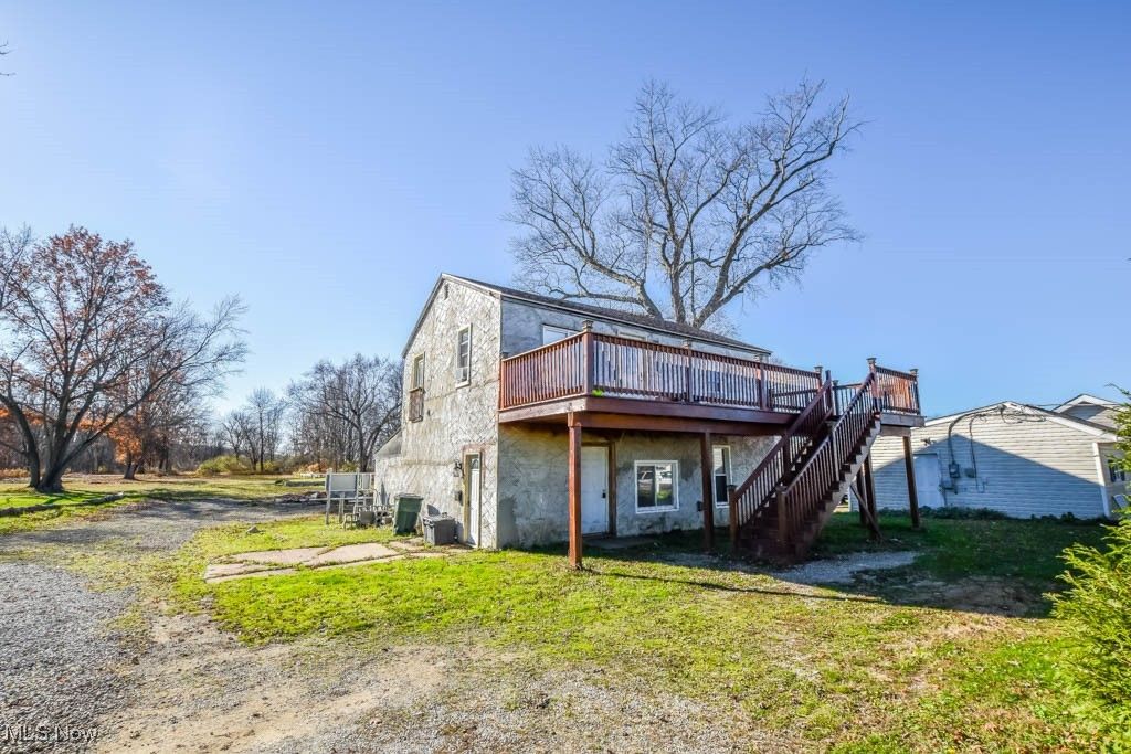 Photo of 8242 Navarre Road SW, Massillon, OH 44646 (MLS # 5164476)