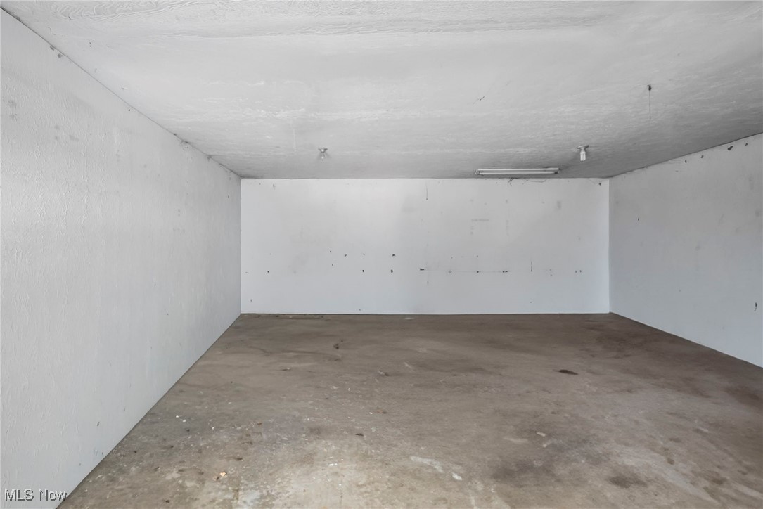 Pine Mill Ridge Condo - Residential