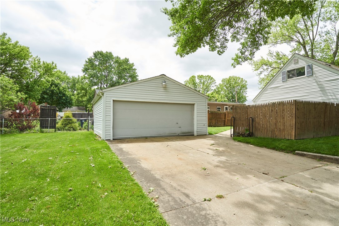 Tallmadge Road - Residential
